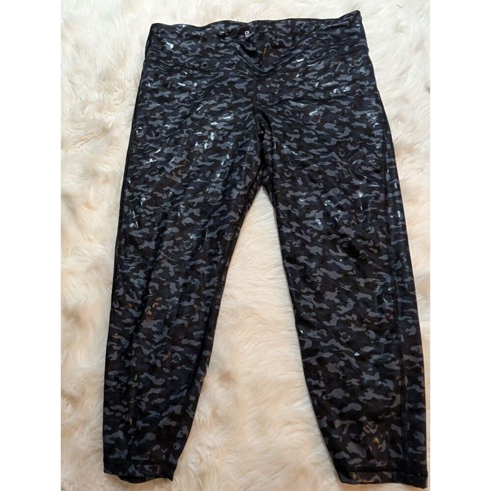 GapFit Sz XL 23" length Athletic Camo Print Compression Leggings Black/Gray Yoga
